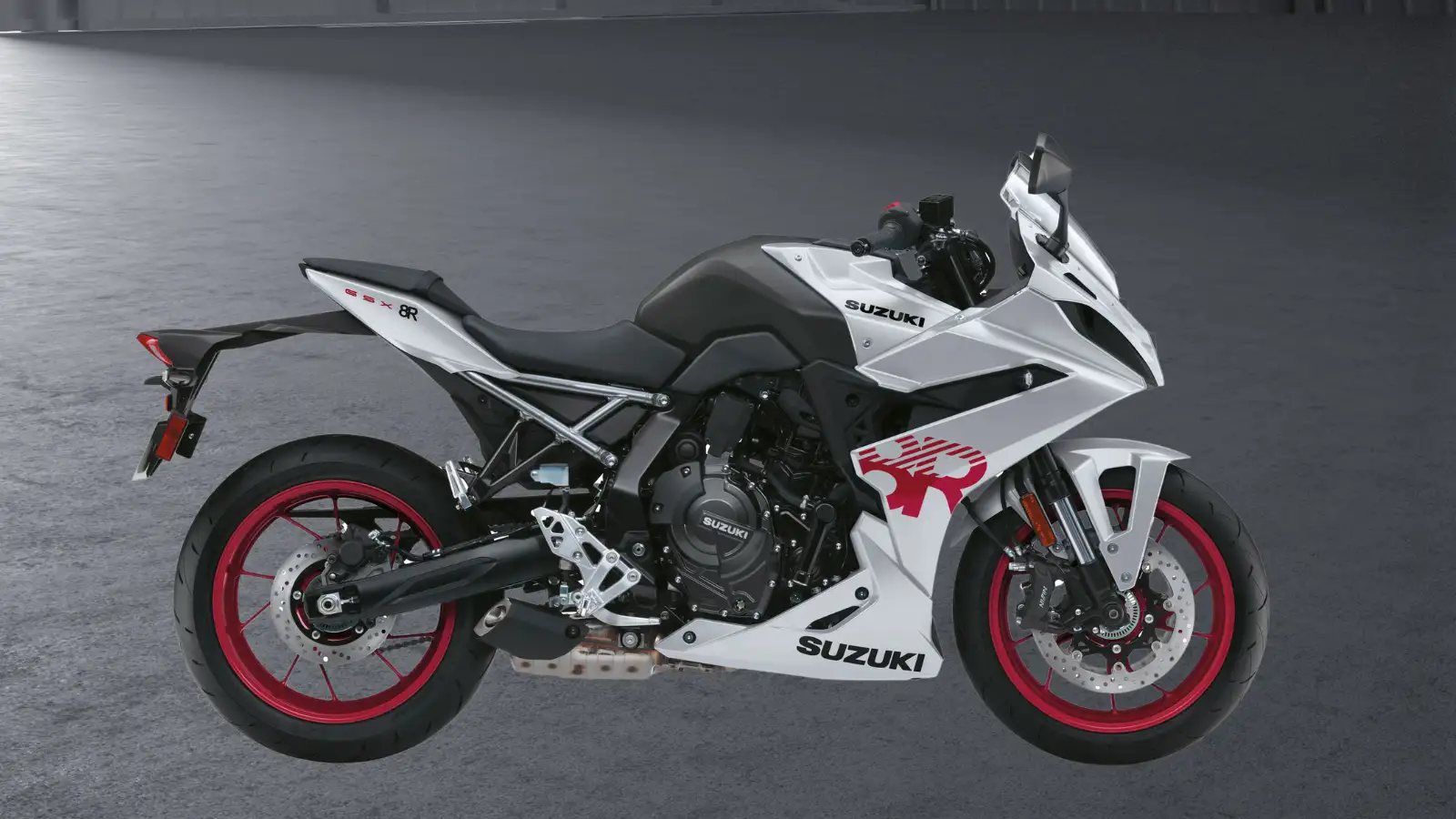 Suzuki GSX-8R 2025 Chega com 83 cv e Quickshifter: Rival Direta da Ninja 650?