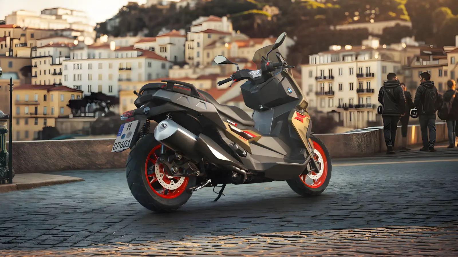 BMW C 400 X 2025 chega ao Brasil com mais tecnologia, preço e novidades
