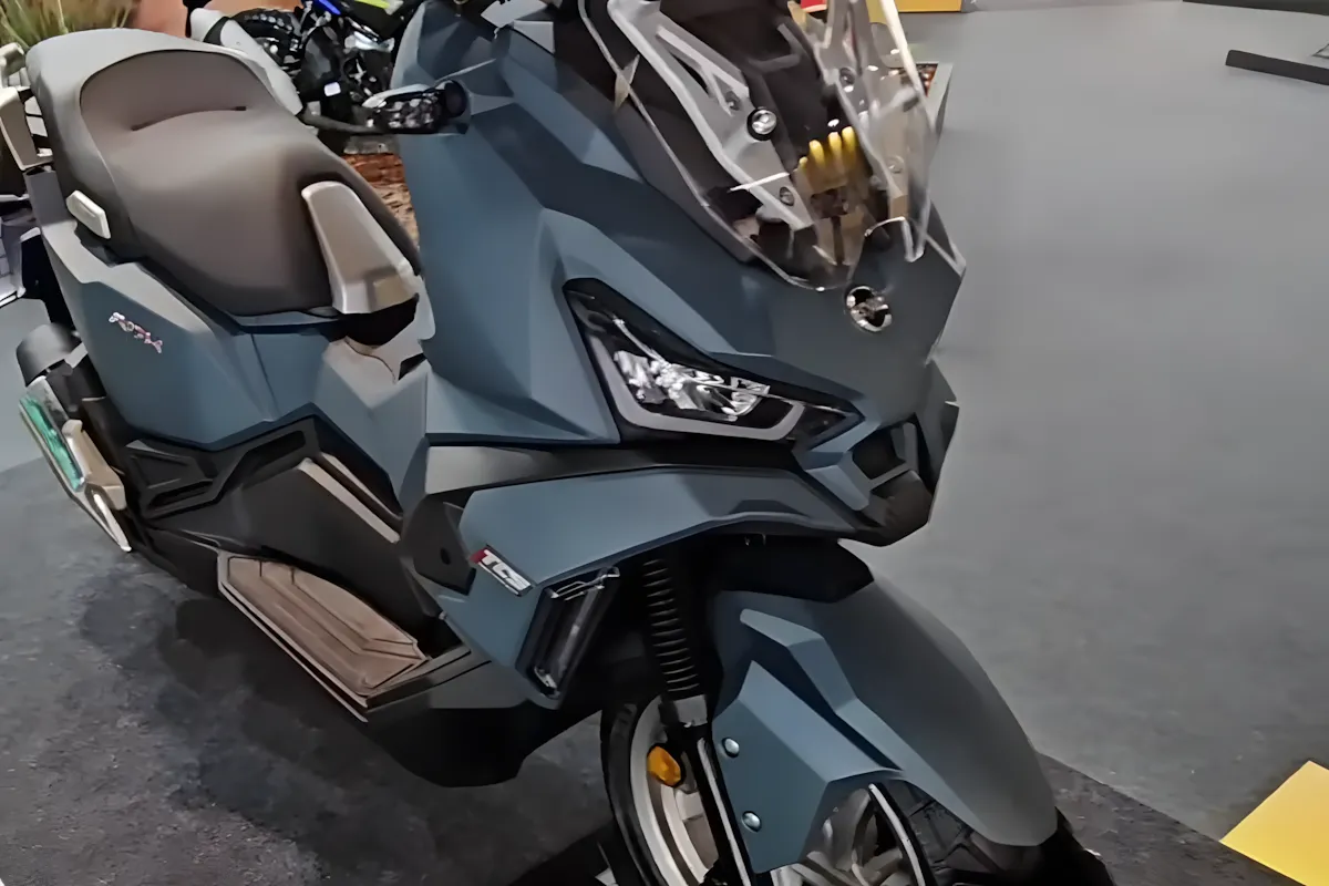 Scooter Dafra ADX 150 chega ao Brasil em 2026 para enfrentar Honda ADV e Shineray Urban