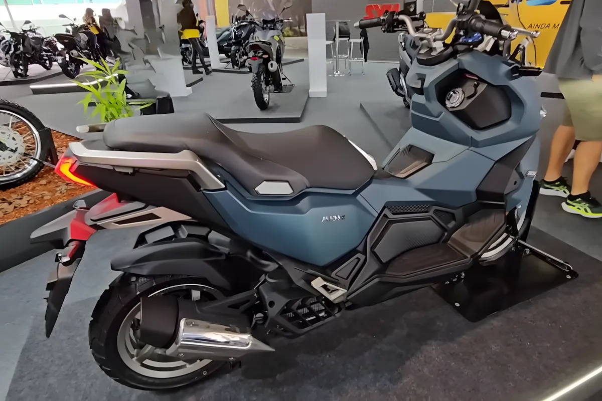 Scooter Dafra ADX 150 chega ao Brasil em 2026 para enfrentar Honda ADV e Shineray Urban