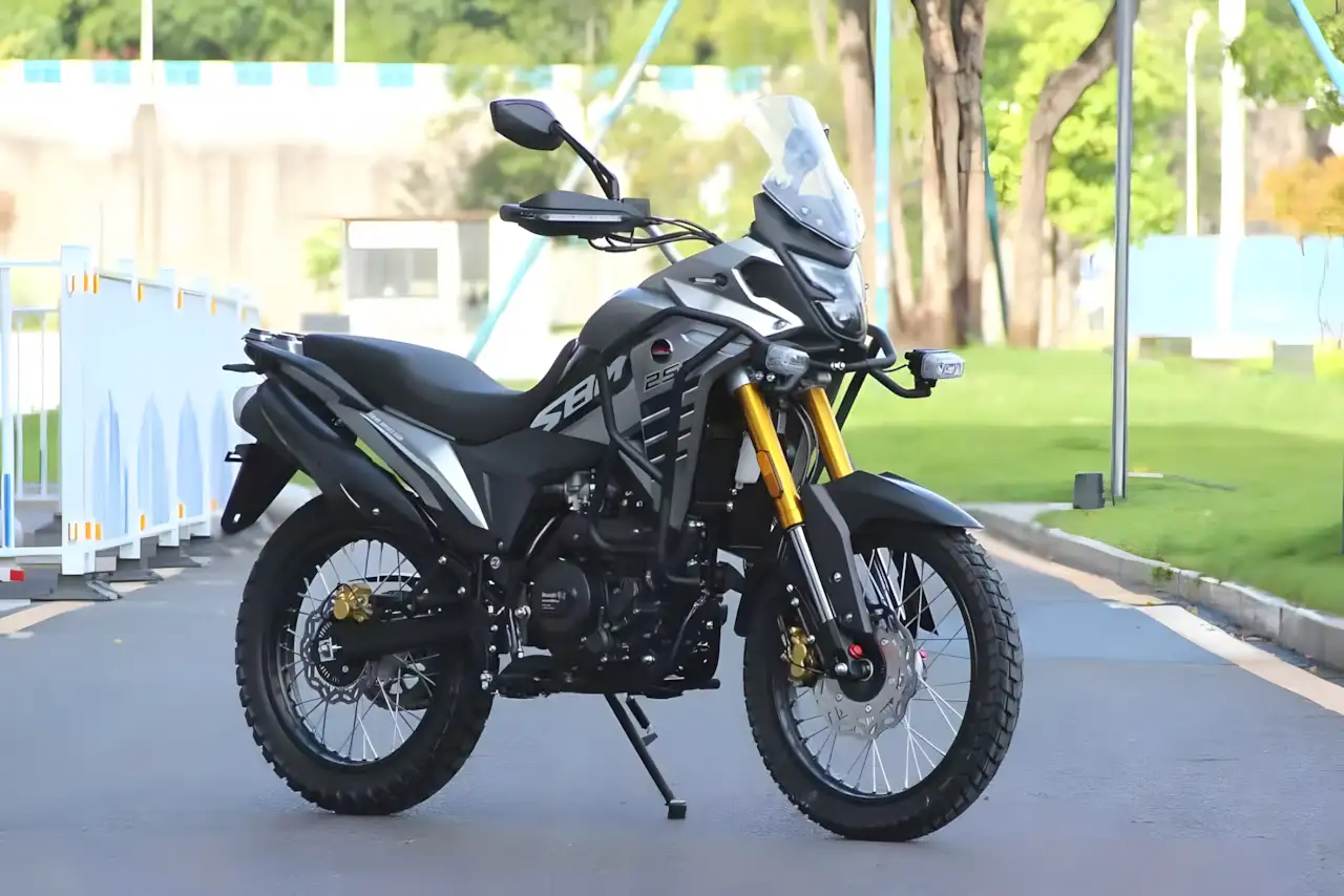 Shineray SBM 250 2026 tem detalhes revelados; Preço e fotos da nova trail da marca