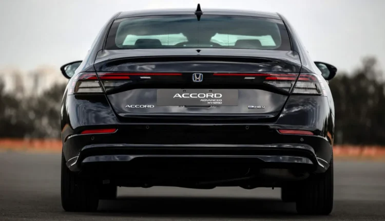 Honda Accord Advanced Hybrid 2026 chega ao Brasil com novo sistema eHEV e motor de 184 cv