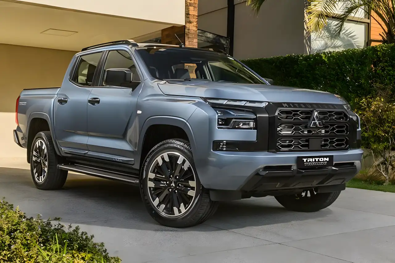 Mitsubishi Triton Tarmac 2025 Edição Urbana Desafia Ranger Black por R$ 254.990
