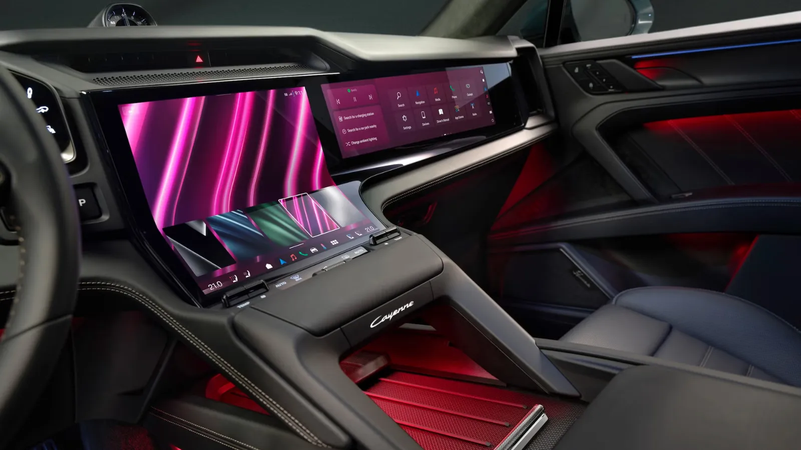 Porsche Cayenne Elétrico 2026 tem interior revelado com três telas gigantes e mais de 1.000 cv