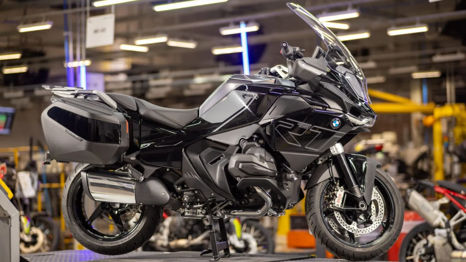 BMW R 1300 RT 2026 Inicia Produção Nacional em Manaus: Preços, Versões e Fotos da Nova Touring