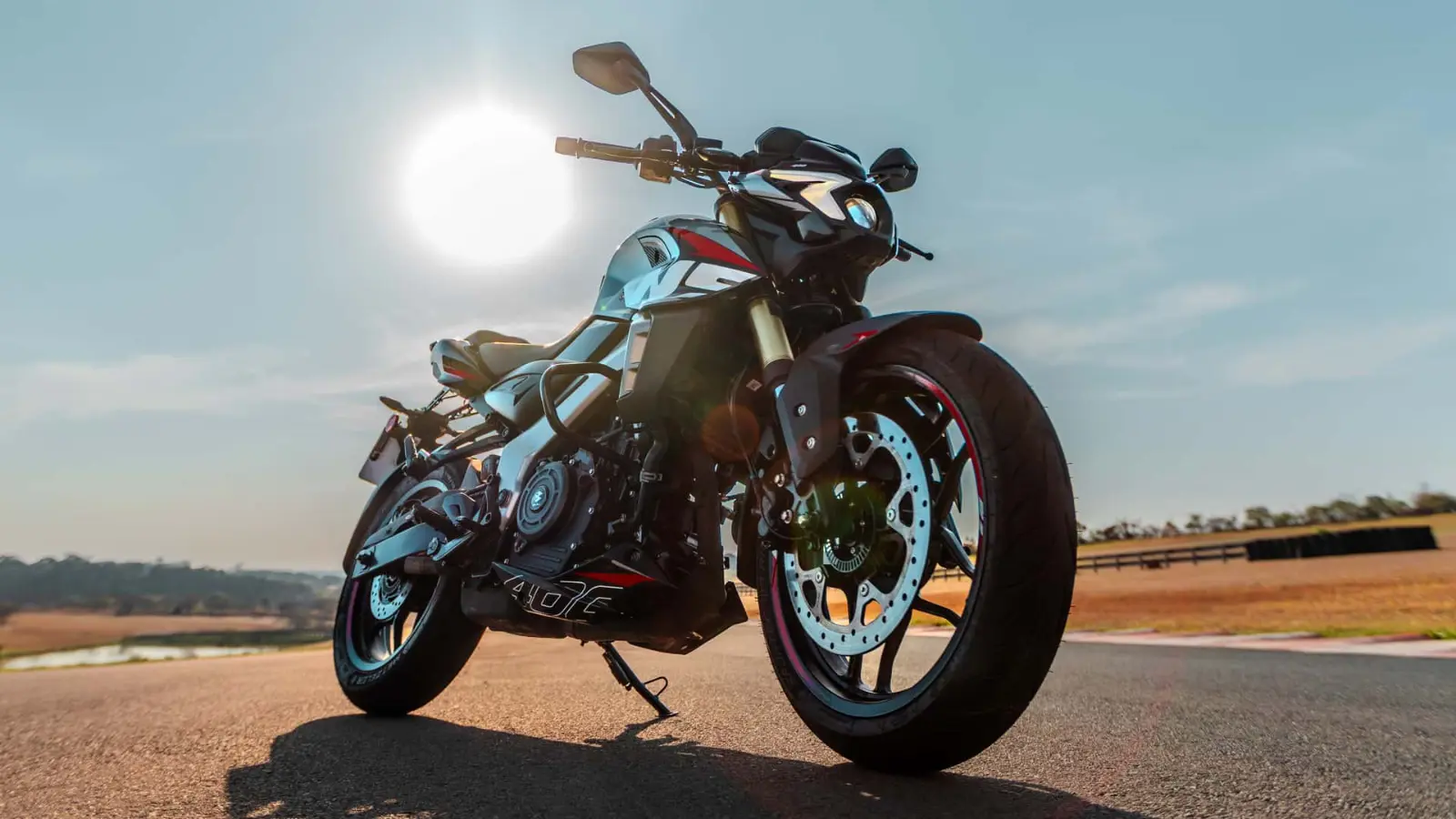 Bajaj Dominar NS400Z 2026 Como a Moto mais Potente da Marca: Preço e Detalhes