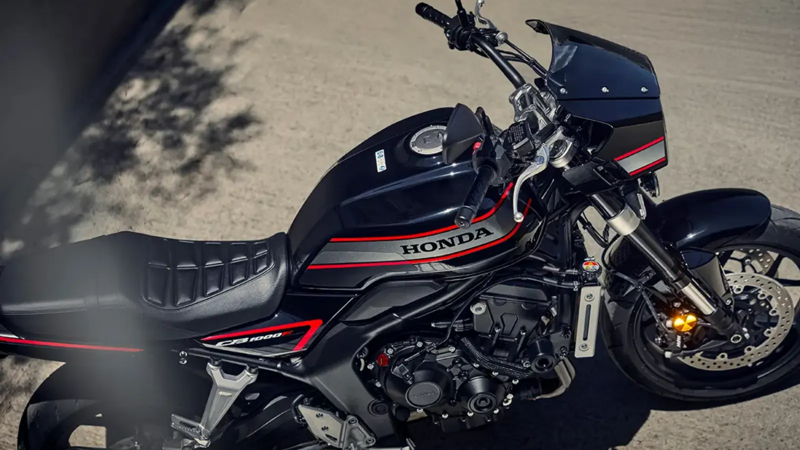 Honda CB1000F 2026͏ Apresentada Oficialmente: Desempenho e Recursos da Nova Naked com Visual Retrô