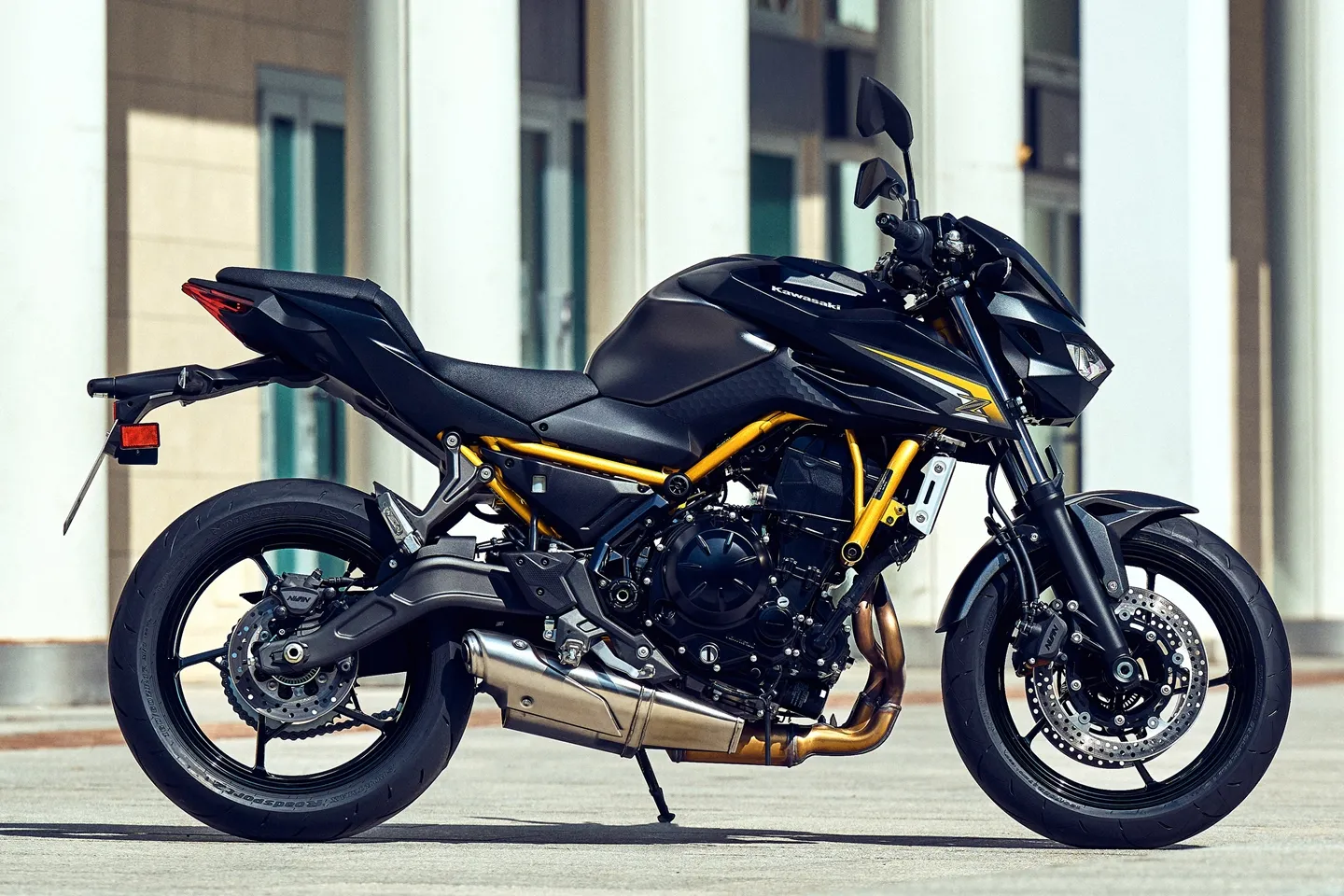 Kawasaki Z650 S 2026: Naked média passa por mudanças e ganha controle de tração