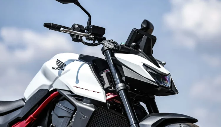Honda CB750 Hornet 2026 Chega ao Brasil: Preço, Fotos e Detalhes da Nova Naked Bicilíndrica