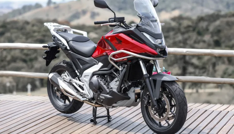 Honda NC 750X 2026 Chega ao Brasil em Duas Versões: Preços, Fotos e Detalhes da Nova Crossover