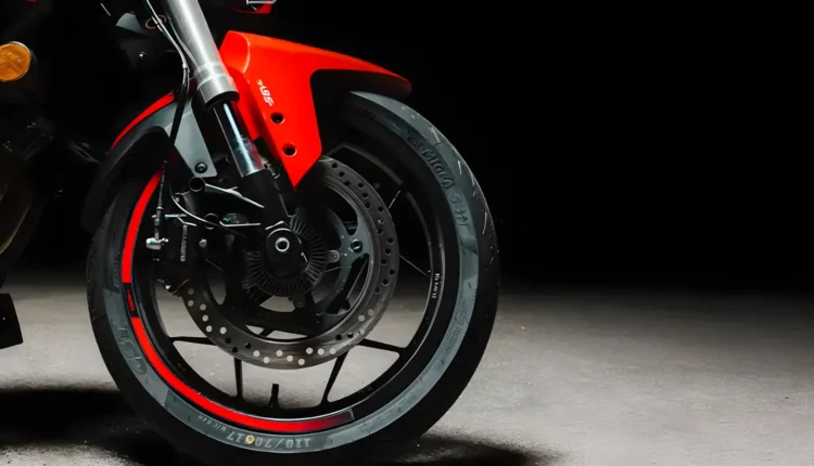 Shineray SBM 400s 2026 Chega ao Brasil: Preço e Detalhes da Nova Naked Acessível