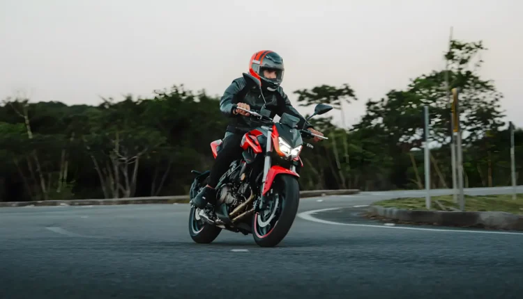 Shineray SBM 400s 2026 Chega ao Brasil: Preço e Detalhes da Nova Naked Acessível