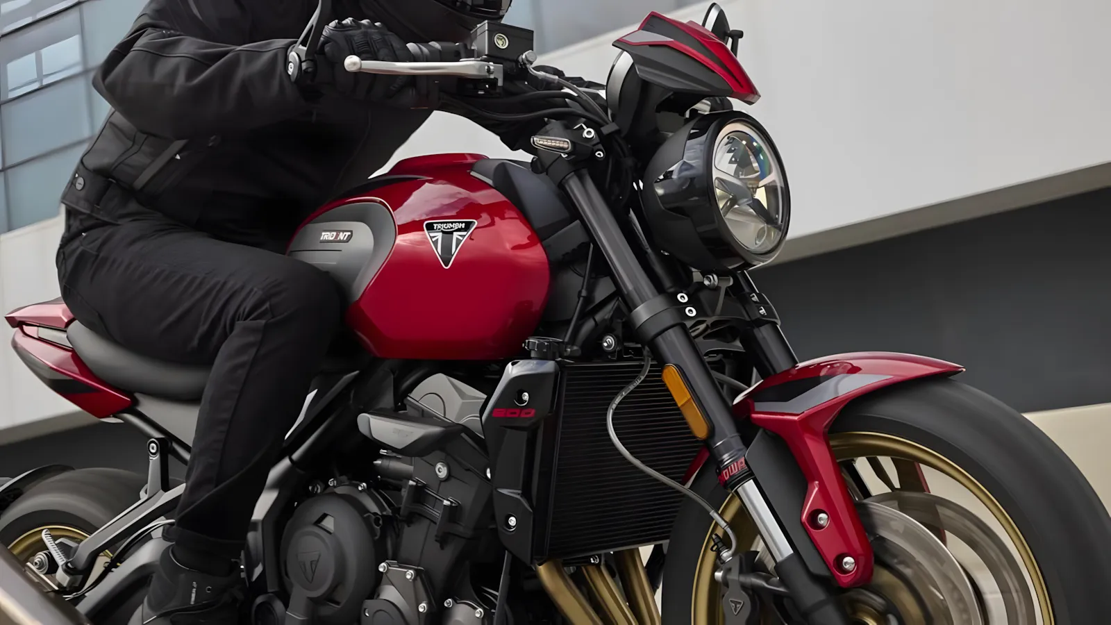 Triumph Apresenta a Naked Trident 800 2026 com Motor 798cc da Tiger Sport