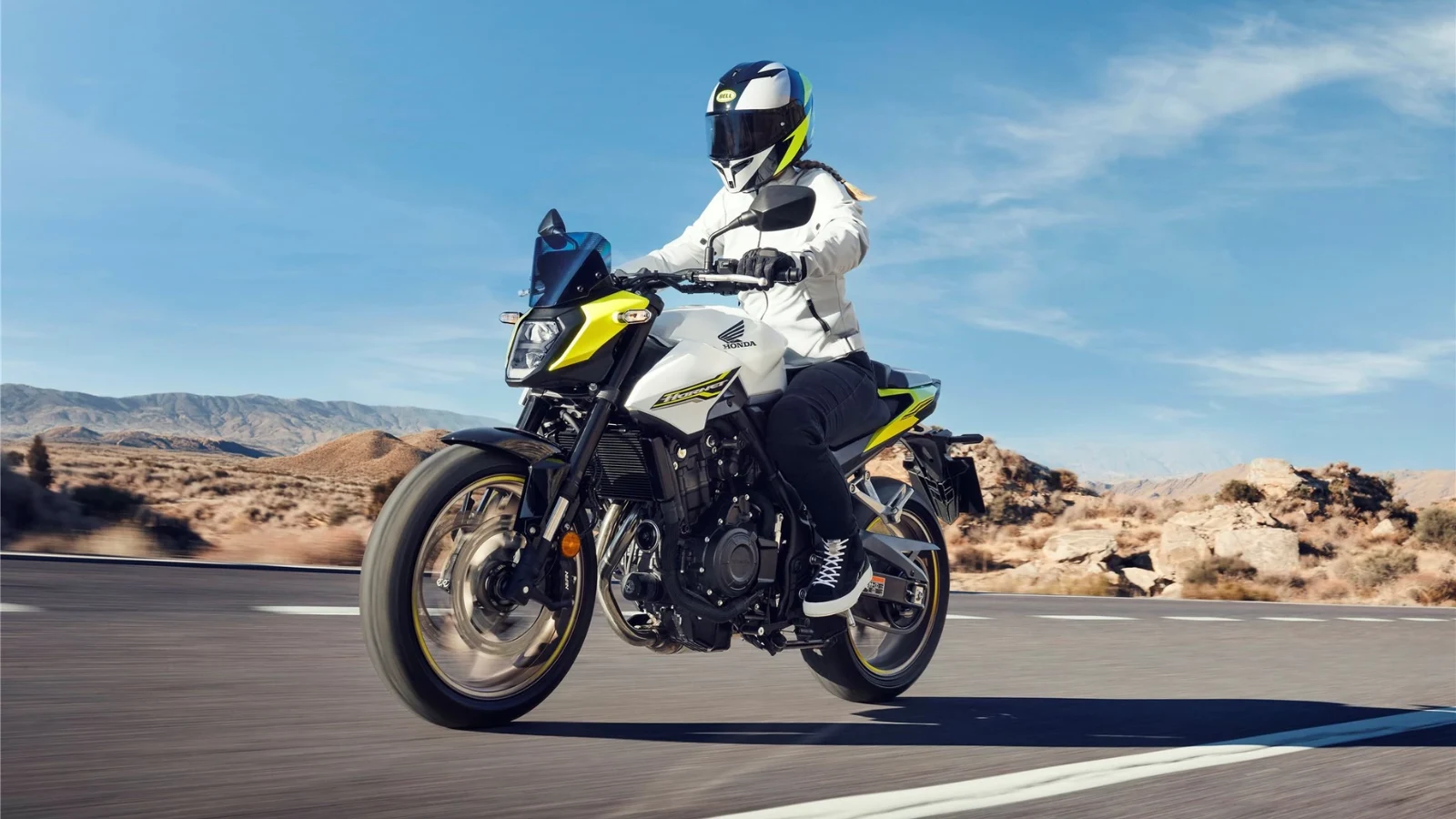 Honda CB500 Hornet 2026 chega com sistema E-Clutch e cor branca inédita 