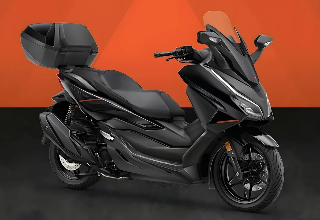 Honda Forza 350 2026 ganha atualizações e mais conectividade