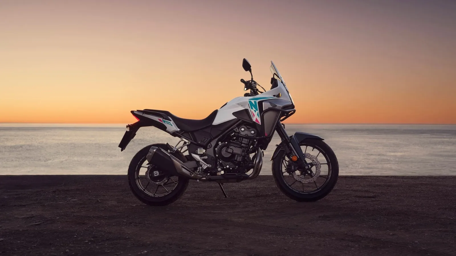 Honda NX 500 2026 é Revelada com Novo Sistema de Embreagem Eletrônica E-Clutch