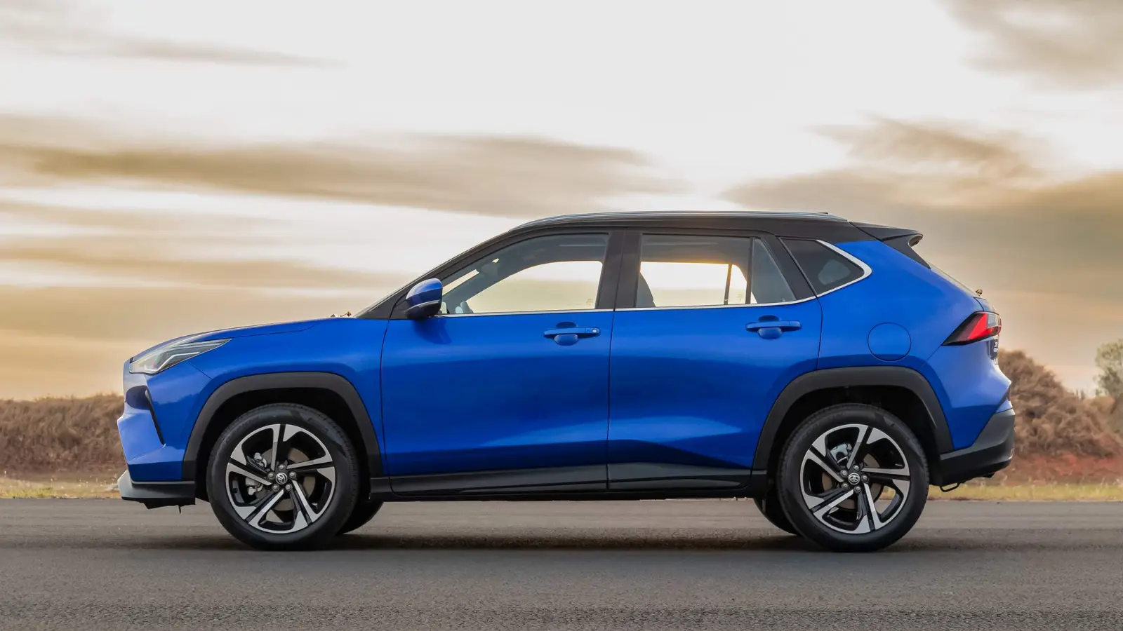 Toyota Yaris Cross 2026: Primeiro SUV Compacto Híbrido Flex do Brasil! Pré-Venda, Versões e Preços