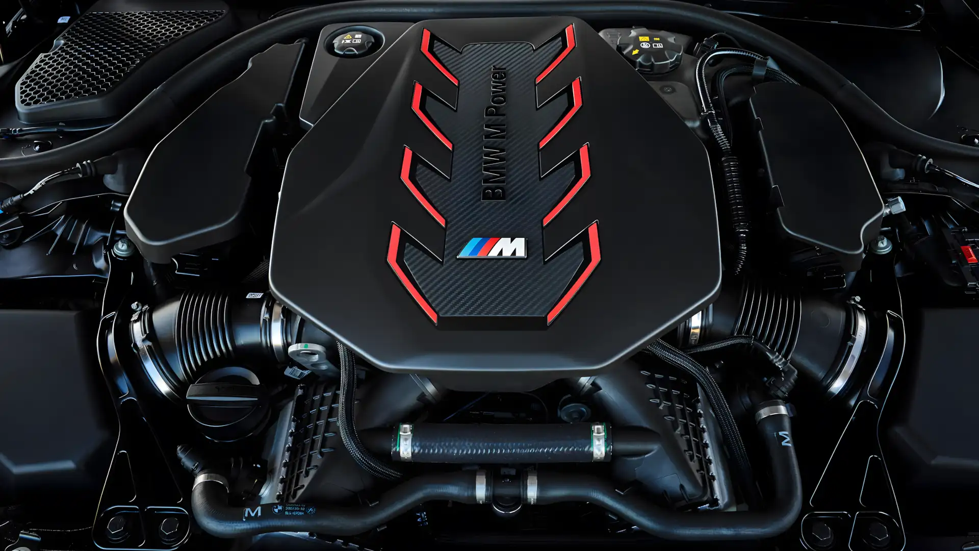 V8 4.4 biturbo do BMW M5 2026 com ciclo Miller