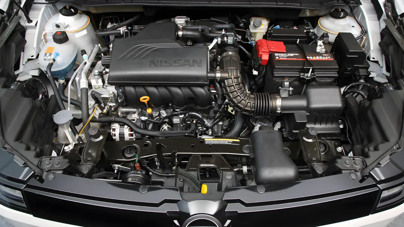 Motor 1.6 16V aspirado HR16DE do Nissan Kait 2026 no compartimento