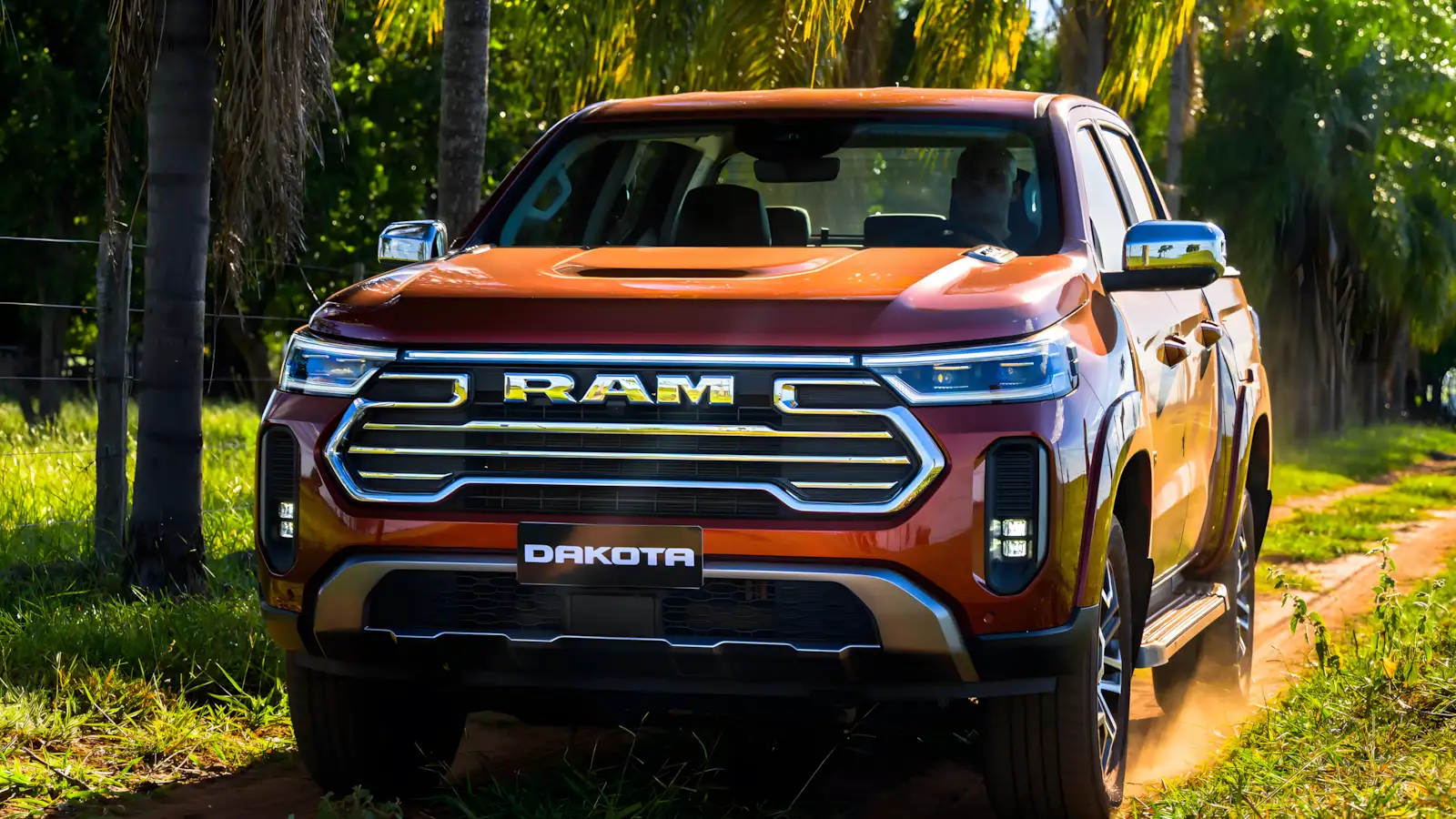 Ram Dakota 2026 Laramie Farois